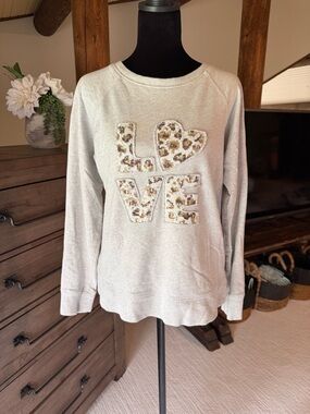 Leopard 'LOVE' Appliqué Light Gray Sweatshirt